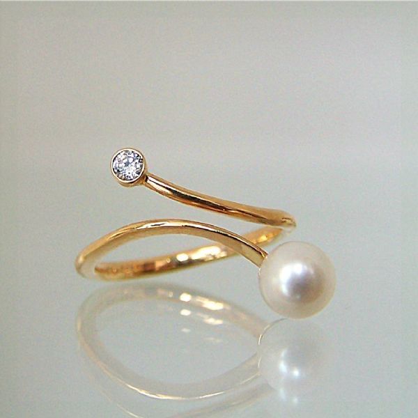 Pearl Ring
