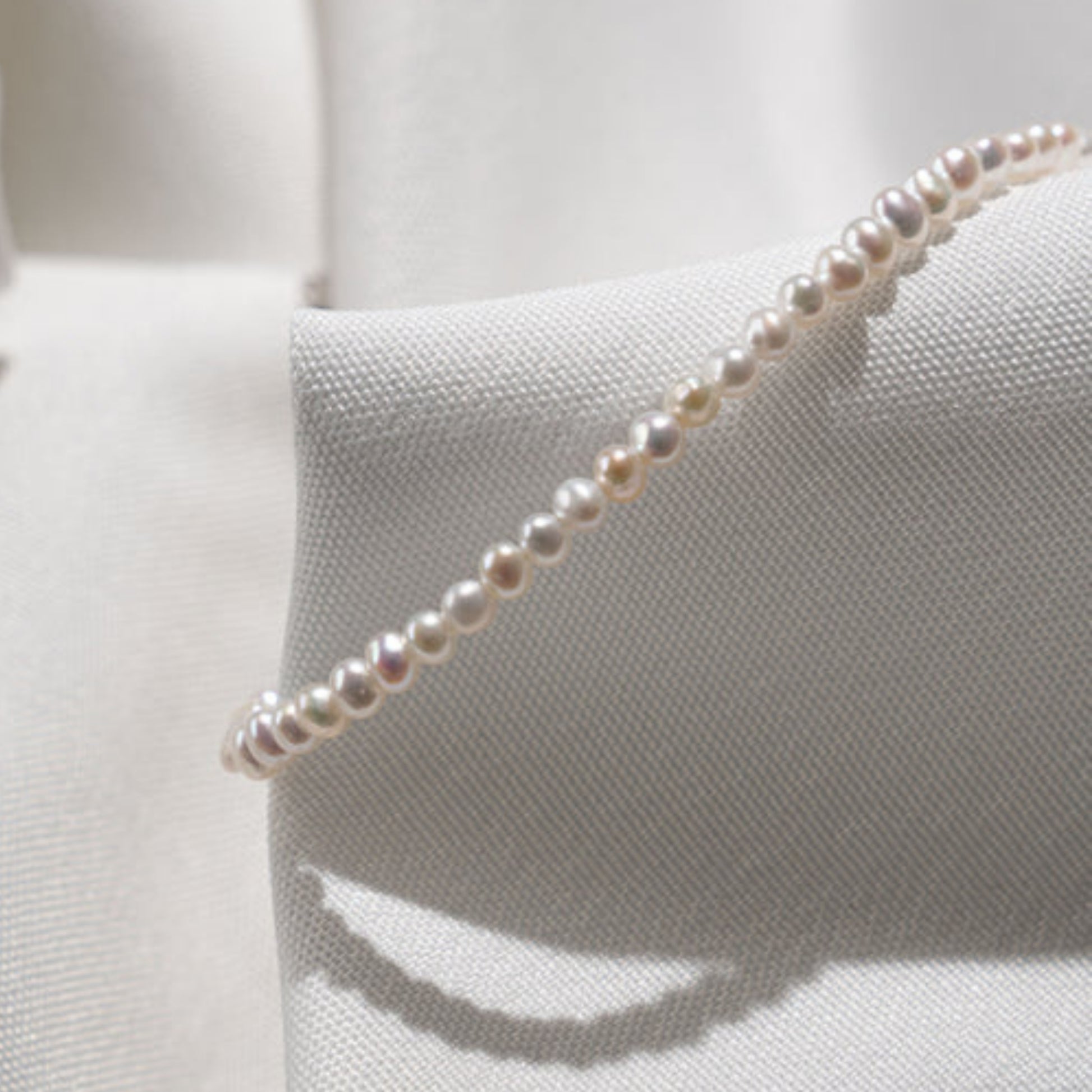 Dewdrop String Bracelet