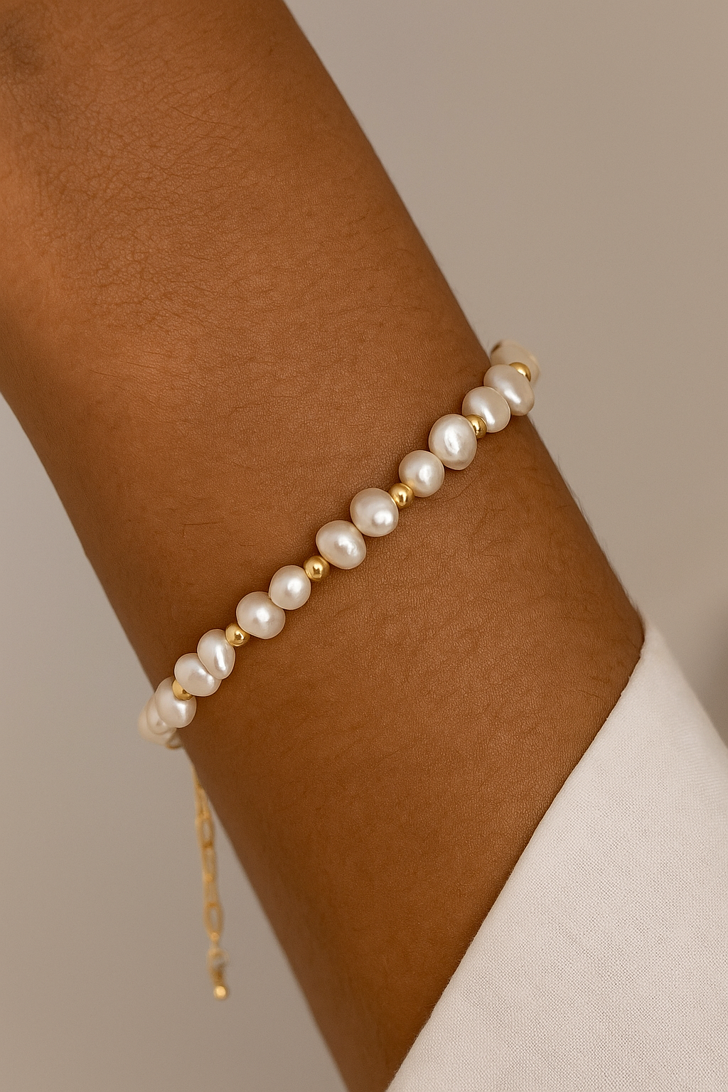 The Pearl Line Bracelet